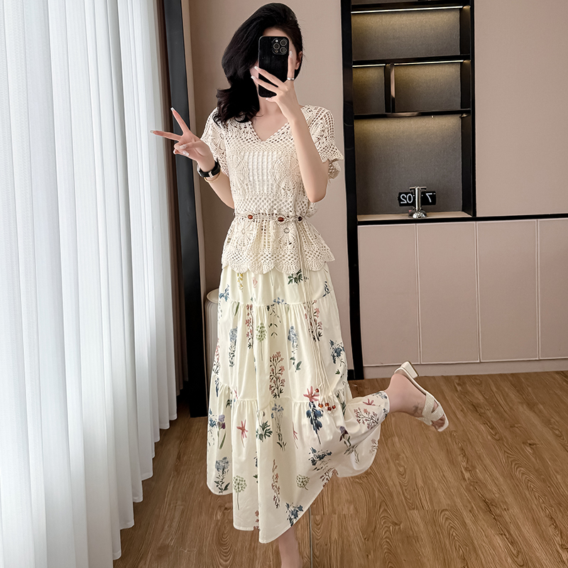 Women's 3-Piece Vintage Cutout Lace-Up Cami Top and Floral Cake Skirt Set with Belt - Image 3